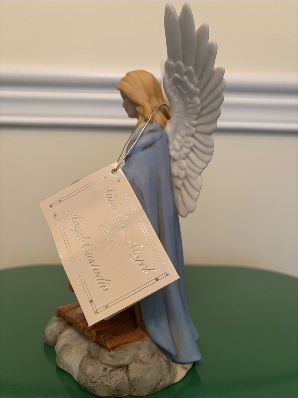 Homco Angel Guardian Figurine in White, Blue, Blonde, Red, Tan - Picture 4 of 6